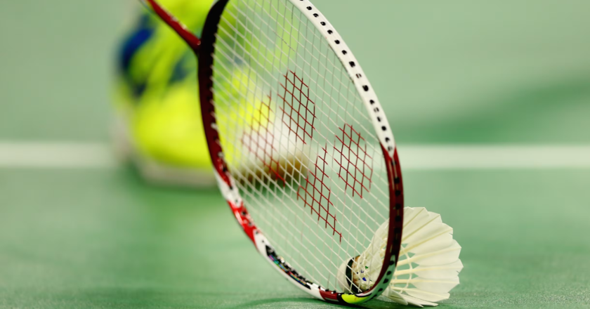 How to Choose the Best Badminton Racket?